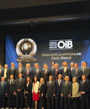 otomotiv-sektorunun-ihracat-sampiyonlari-odullerini-aldi-wTqEpmIA.jpeg