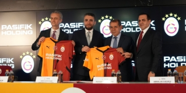 pasifik-holding-galatasarayin-forma-gogus-sponsoru-oldu-fcfcrl4Q.jpg