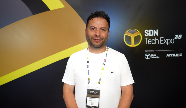 shiftdeletenet-kurucusu-hakki-alkan-sdn-tech-expo-ile-20-yildir-yapilmayani-yaptik-VkjeVDCa.png