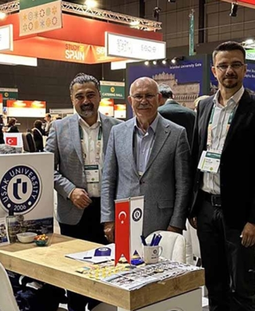 Usak-Universitesi-nin-Katildigi-EAIE-2025-Uluslararasi-Egitim-Fuari-basladi-1757596785