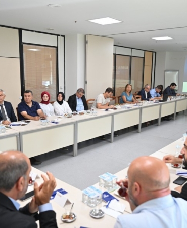 aw533080-02-68bd4efa33613