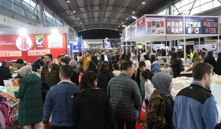 1775462120-tuyap-bursa-kitap-fuari-4-1