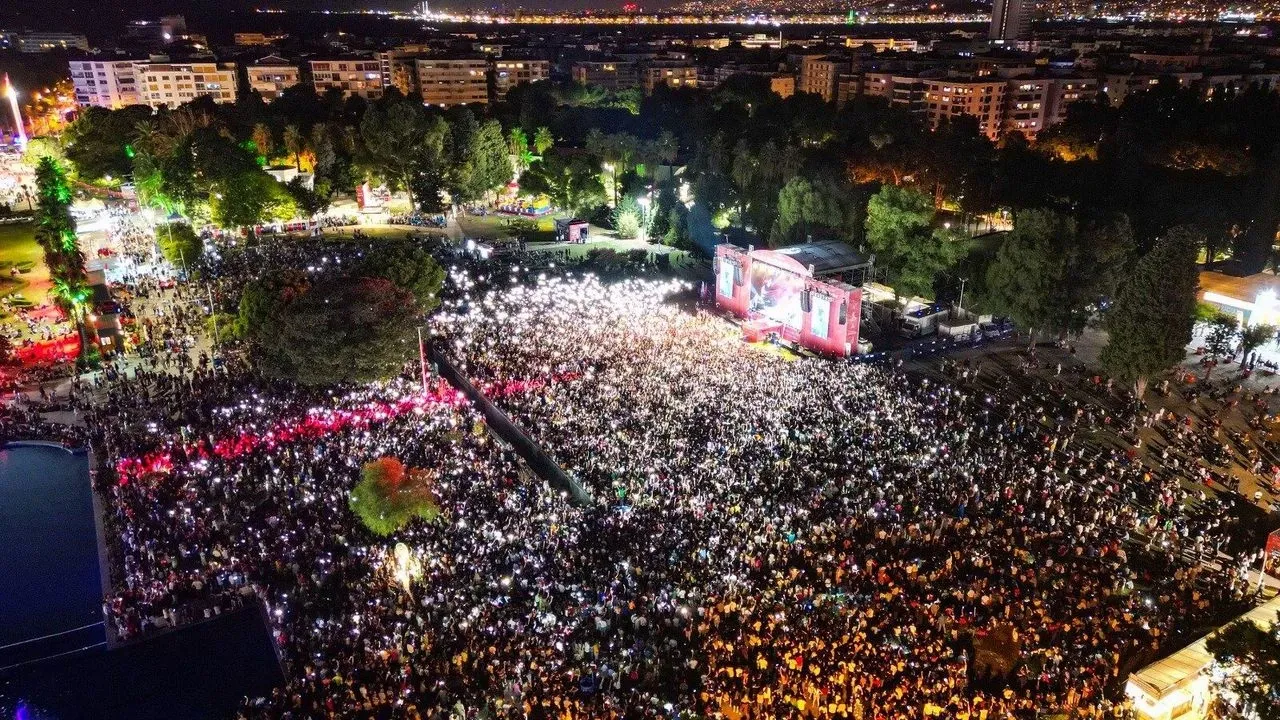 konser-kapak